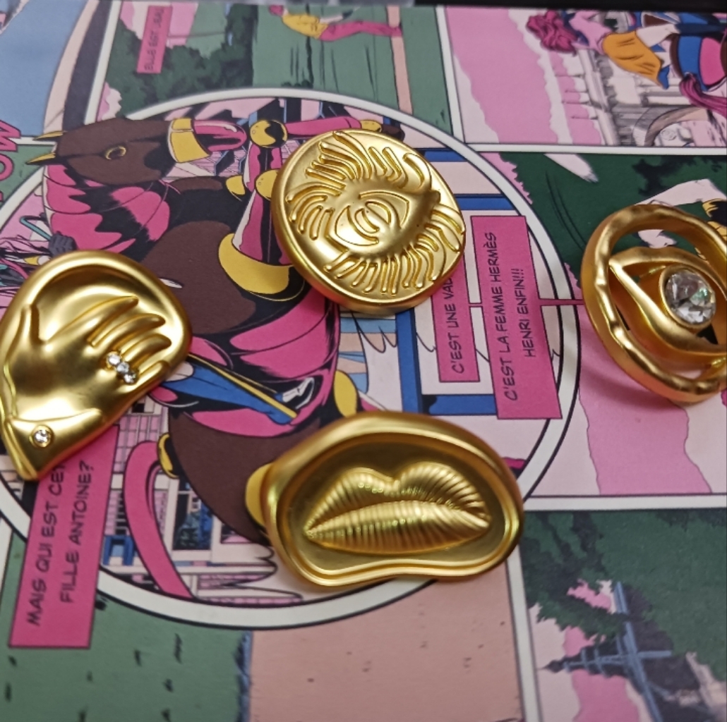 Schiaparelli Statement Buttons Lot Of 4 . Made In France